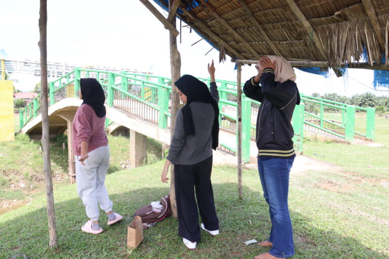 Orientasi Seni Suku Seni Riau 11