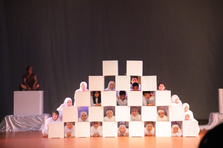 Pertunjukan Sibonsu Bobilang Malam 10