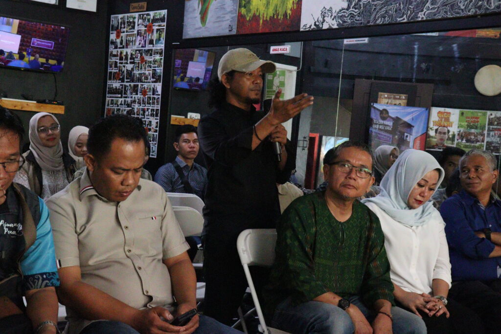 Diskusi Pariwisata dan Budaya Suku Seni Berkolaborasi dengan Utusan Khusus Presiden Bidang Pariwisata 9